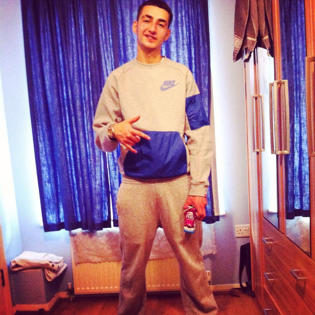 kickz300's tweet photo. Jumped back on twitter http://t.co/TLwQkbTt90