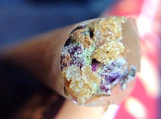 PotcoinFaucet's tweet photo. Celebrating 1k followers; Retweet &amp; reply w/ #Potcoin address for free coin! Spend em!

Can dis #blunt get a RT? #POT http://t.co/VUFvW87xM8