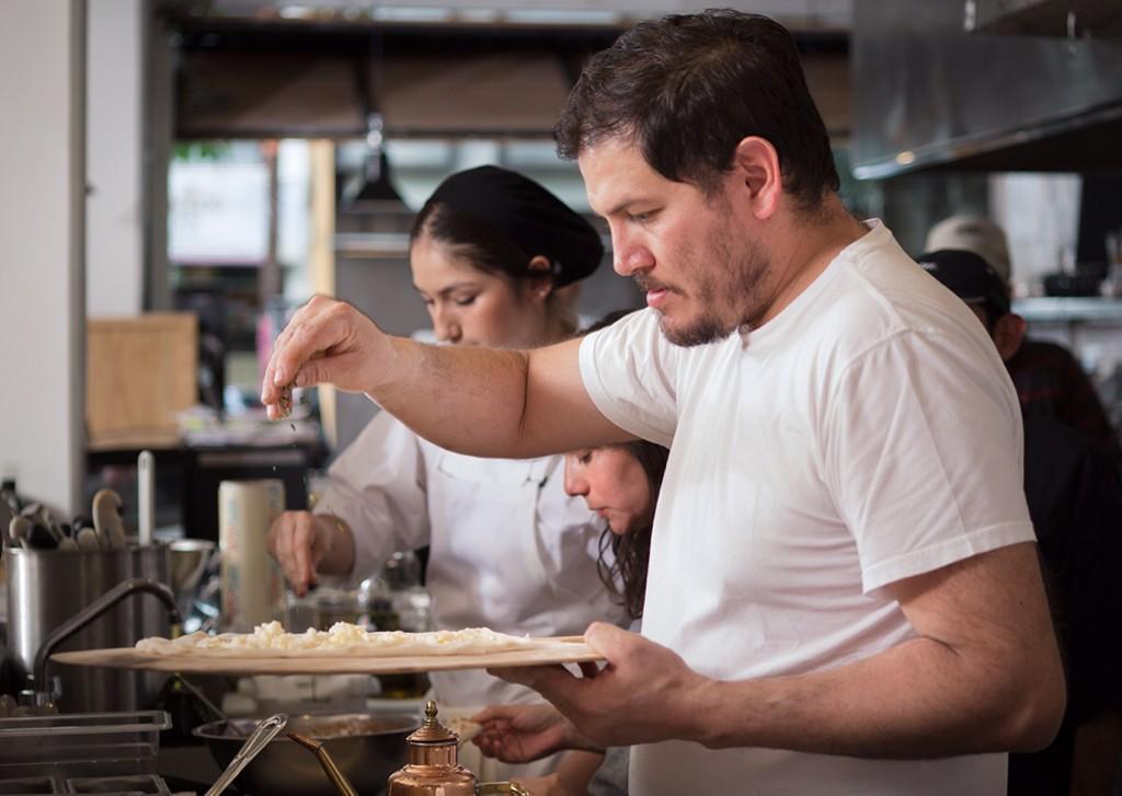 A partir del martes comida de 1 a 7 en #Lalo!