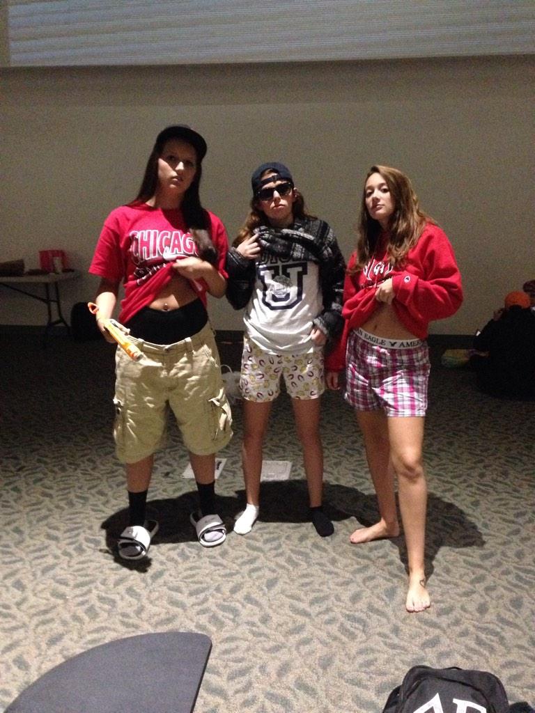 frenchyfresh_'s tweet photo. #dicku #chicagobulls #chickmagnet #burps #thememeetings #dgnku @branditrenkamp @Jessica_Gourley #fam http://t.co/n4fCIoaJtm