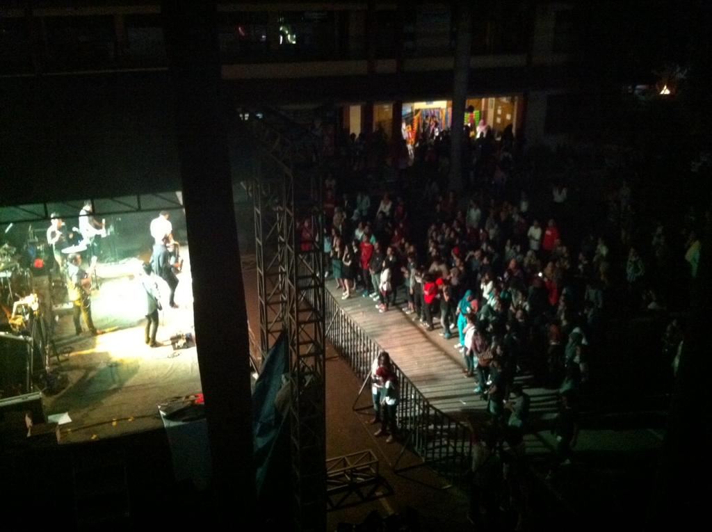 Penampilan <a href="/ins_inspiration/">Sound Of Inspiration</a> di acara #INDEX2014 semalem nih... Kerennya pake banget loh kakang teteh... ❤