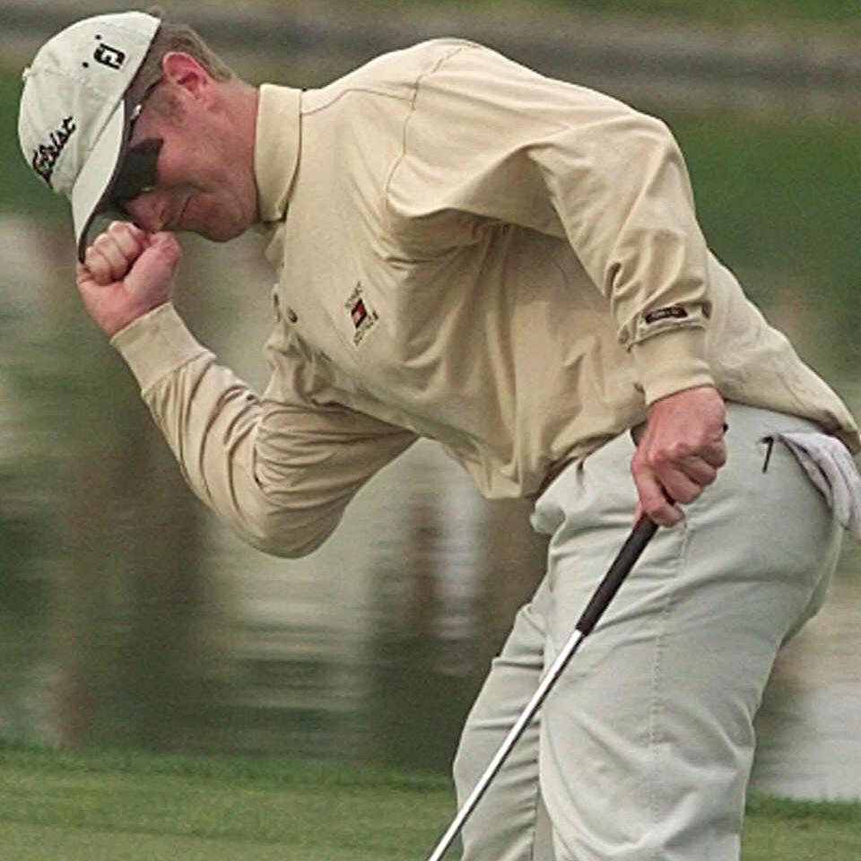 Happy birthday David Duval! Here he is draining a putt at the Bob Hope Chrysler Classic for a 
