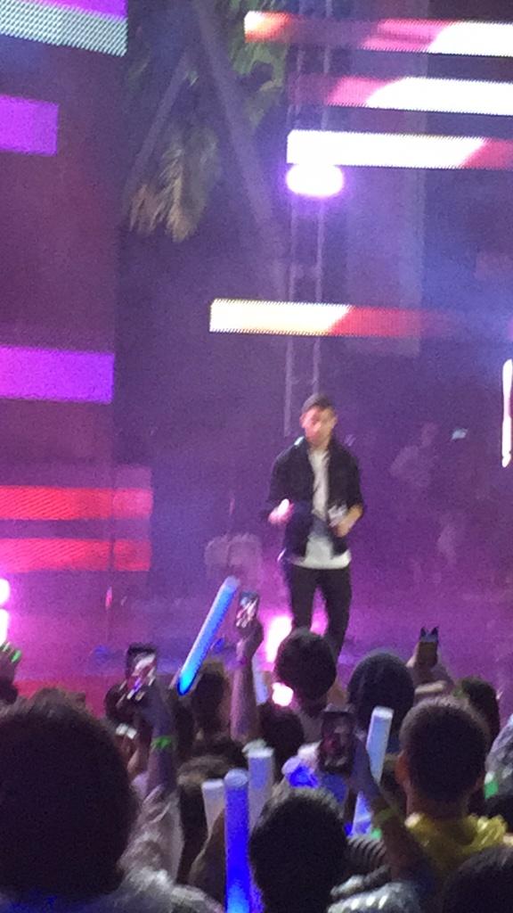 BelieveTickProj's tweet photo. Glad you had fun girl! #BelieveTicketProject โ@Biebss1D5sos: @MTV EMA Kickoff ๐ถ๐ฅ http://t.co/1UVgDztmXYโ