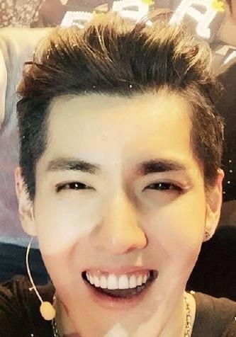 รอยยิ้มของนางน่ารักขนาดไหนมึงเห็นไหม ทำไมมีแต่เรื่องทุกข์ใจให้เขา จิตใจมึงทำด้วยอะไร