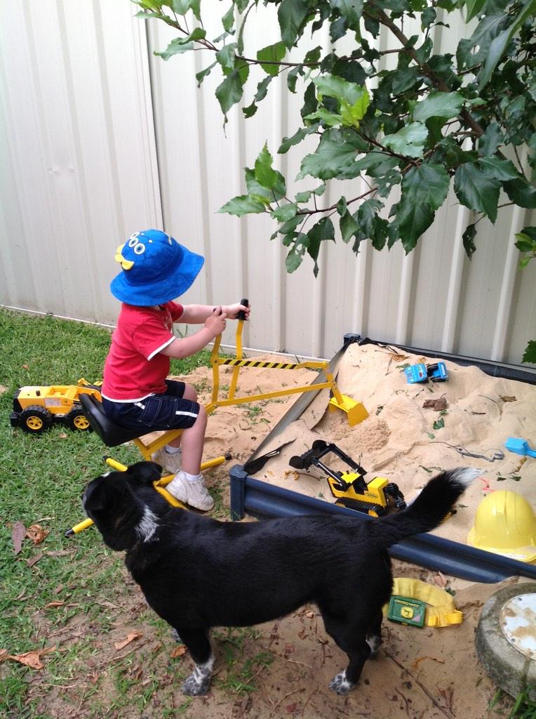 kmacca6060's tweet photo. @fancy #Diggergift is certainly a #favourite #unclepoints @jpdw7 #nosandleftinthepit http://t.co/xO5doFqGVJ
