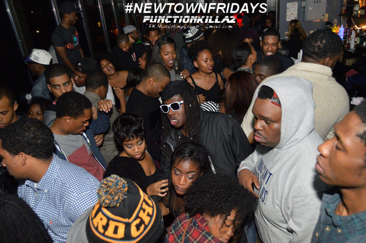 _kushhkisses's tweet image. 1336 U st NW #Pullupp #NewtownFridays #1 Friday Party in the city right now #Hu18 #Hu17 #Hu16 #hu15  gonna be CRAZY!
