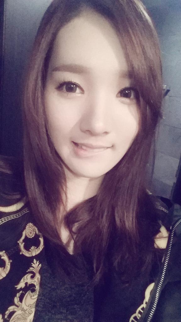 minhee_ju's tweet photo. ●_●할로~~~~~ http://t.co/SZ7UuzUBwK