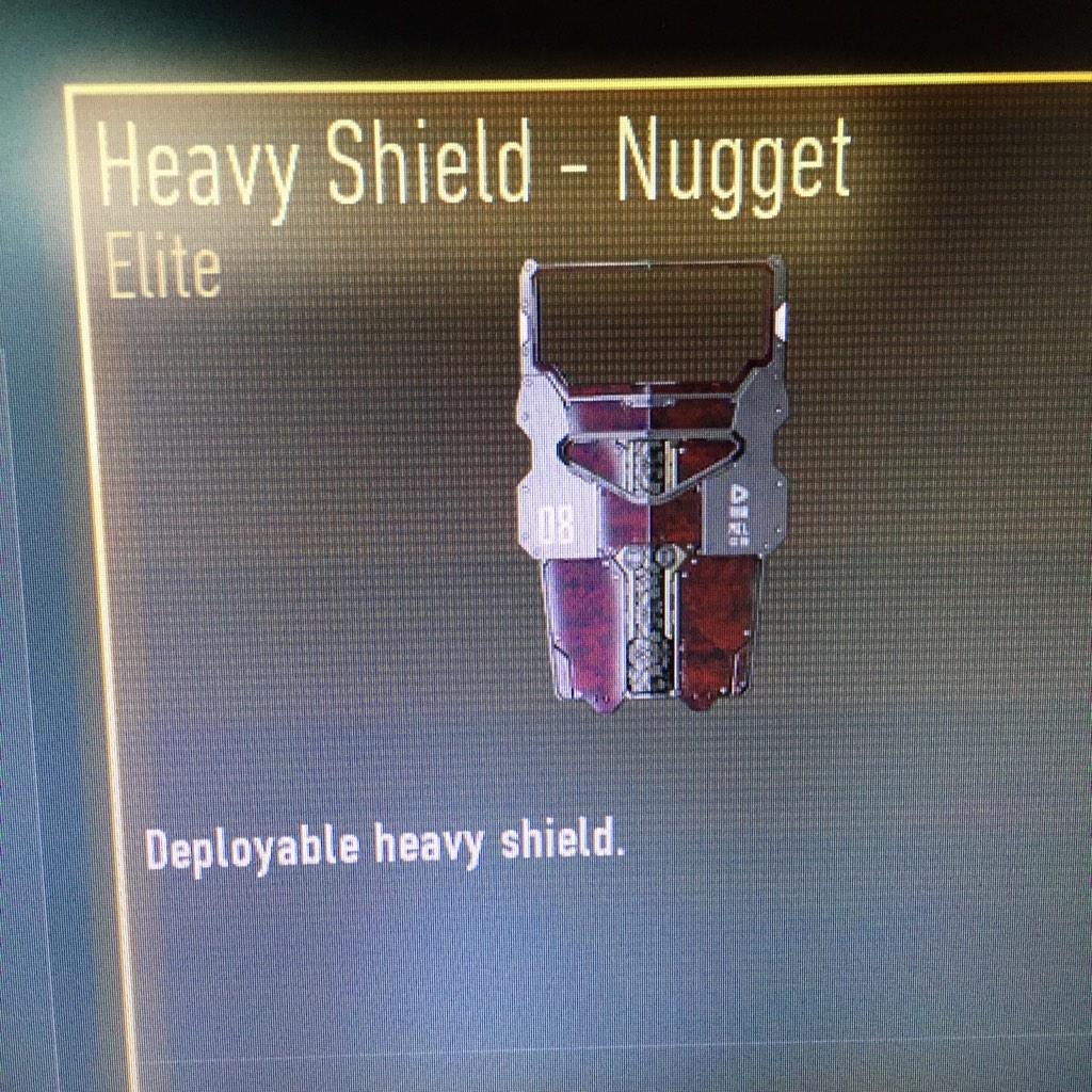 OMGitsAliA's tweet photo. Retweet and the COD Gods could favour you with an ELITE weapon as good as this! 🙌 http://t.co/o83WaWm1mS