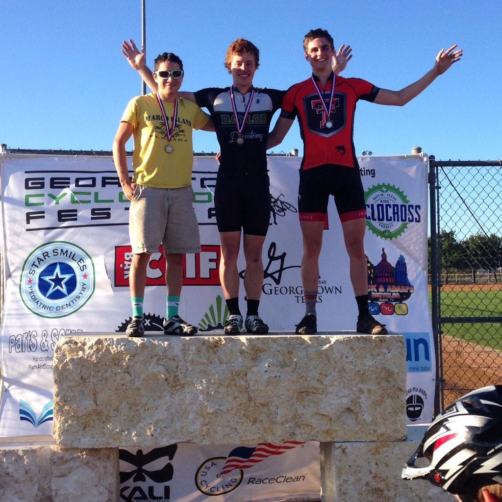 BaylorCycling's tweet photo. Not a bad weekend for the ol' #BaylorCycling boys #GeorgetownCX @Dichotomy_CS @OutdoorWaco @PowerBar http://t.co/ooPaYaQmPR