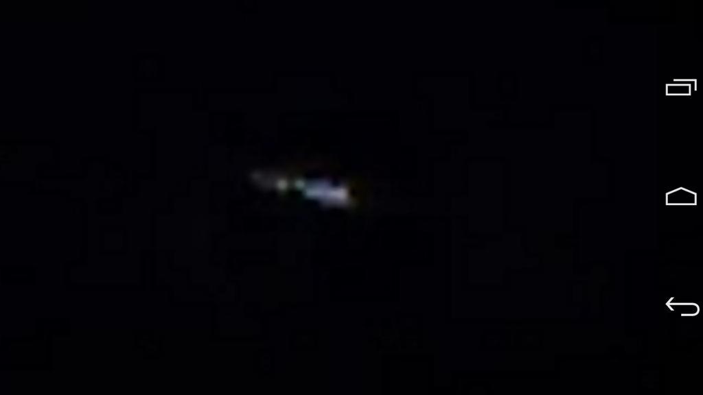 Nealverick's tweet photo. OVNI tomado a esta hora en #LosAngeles http://t.co/MkmRJubTki