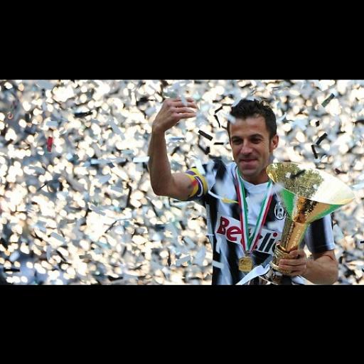 Happy Birthday Alessandro Del Piero ke 40^^ 