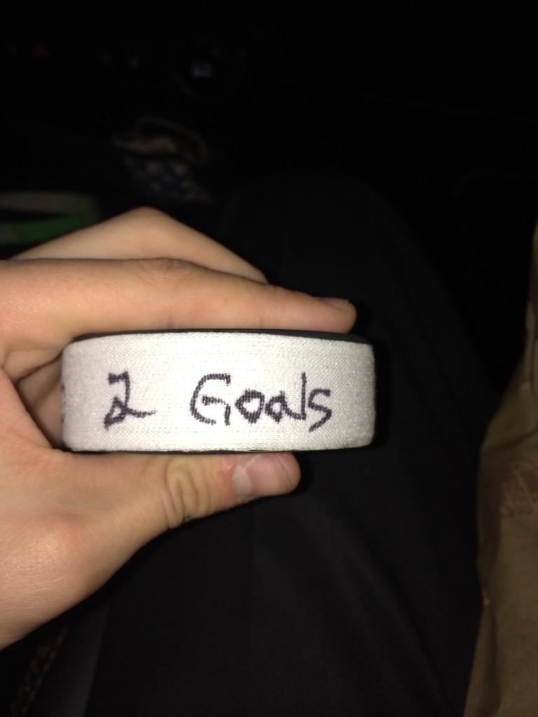lilguyguy's tweet photo. Fucking rights boys #2goals #NHLbound #runclock #Blackhawksrecruit http://t.co/JTDMJPFpOY