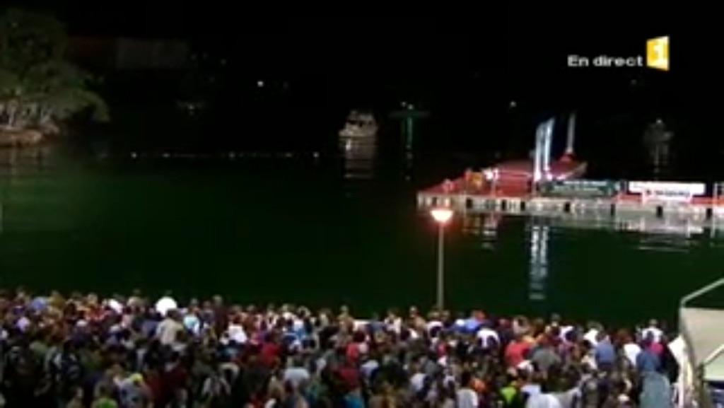 la1ere's tweet photo. #RDR2014 Le direct c'est en ce moment sur http://t.co/iIn4zkBjc3 #AllezLoick la foule attend @VoileBanquePop http://t.co/JvZ2Efvz5M