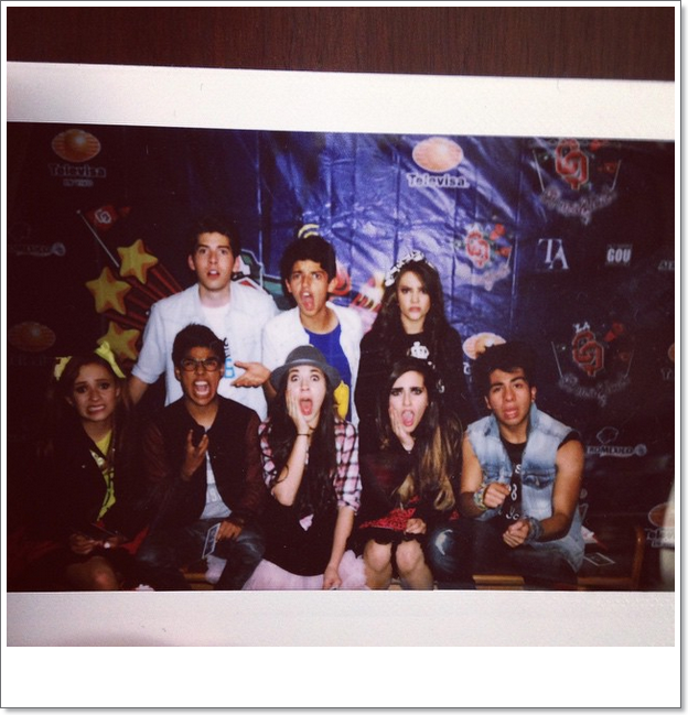 PedroORdEPCQ's tweet photo. Muchas Gracias! Chicos ustedes fueron los que dieron la vida a estos personajes! Gracias por tanto. http://t.co/Xj97sPDAdw