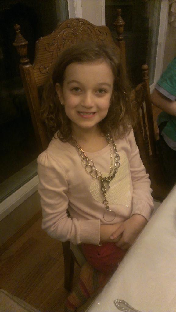 marieevefast's tweet photo. Even my niece is getting twisted!!! @twistedrocks #monocle #twistedrocks http://t.co/G5psSvROFA