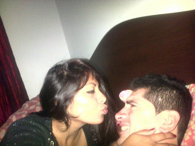 namoc_23's tweet photo. Y llego la hora ♥ #Memir #Feliz7Meses #cansaritossiempre  #CuartoPoder #Sueñito http://t.co/qHmGvaA4Oz