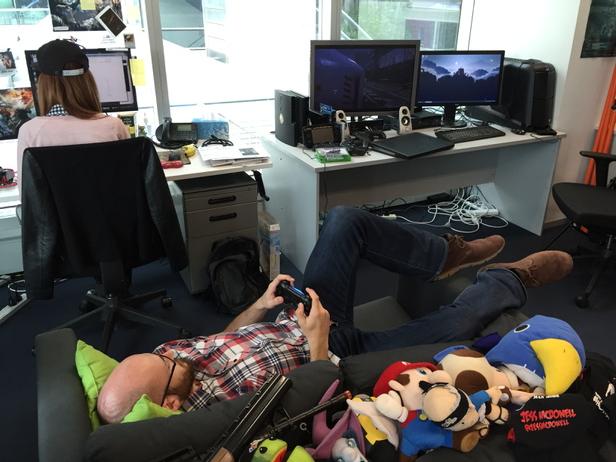 EdmondTran's tweet photo. Look at this jerk #MyAWOperator #DoTheDew http://t.co/1k8ZE9RDO6