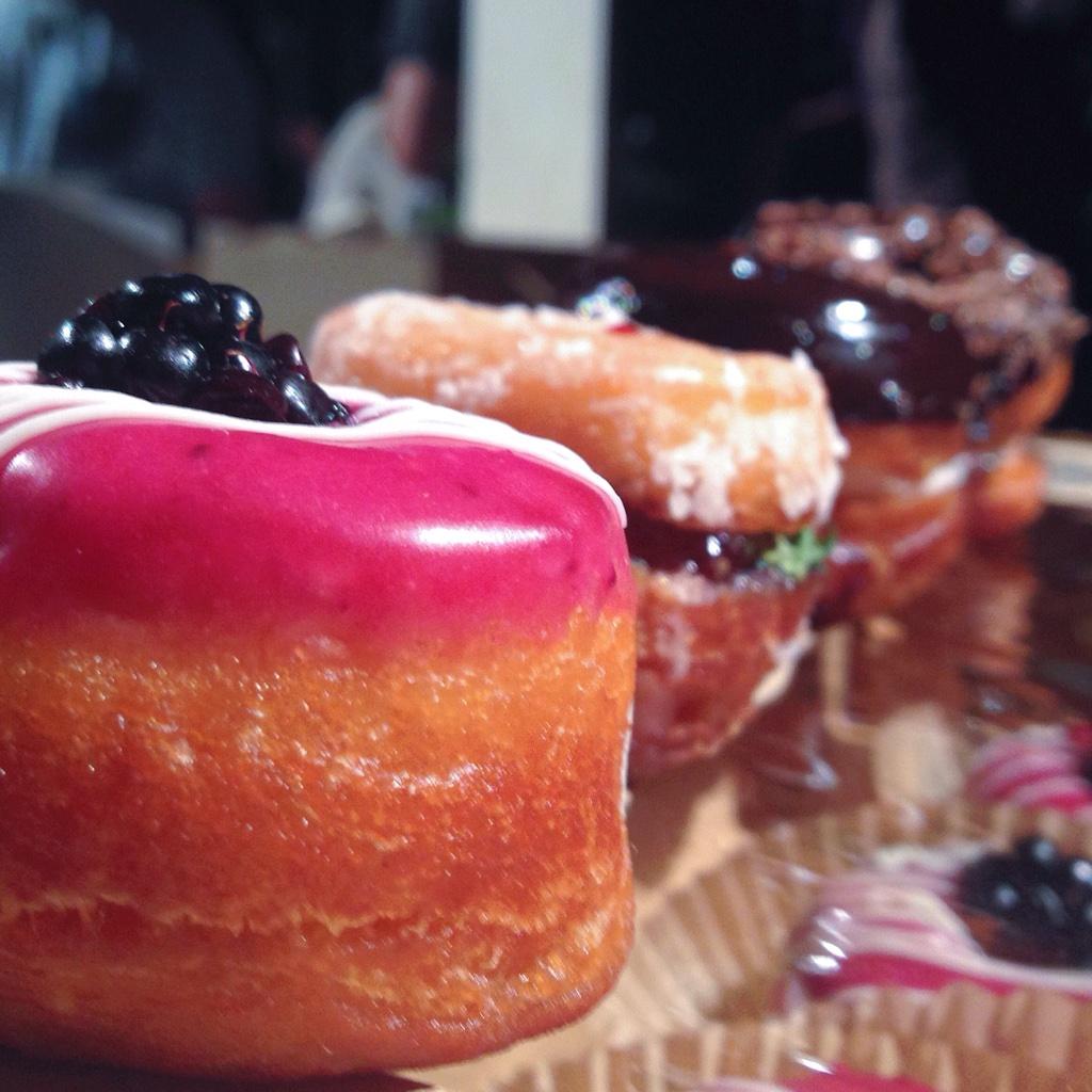 DonutFriend's tweet photo. We made all our favorite #aMiniatures for the first ever @LAeastsidefood at @MackSennett! π #vegan http://t.co/IklsKnpvNB