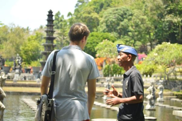 melihat orang lain begitu antuasias pd kebudayaan kt, adlh dorongan agar kt lbh mengenal budaya sendiri #IFLDaysOut