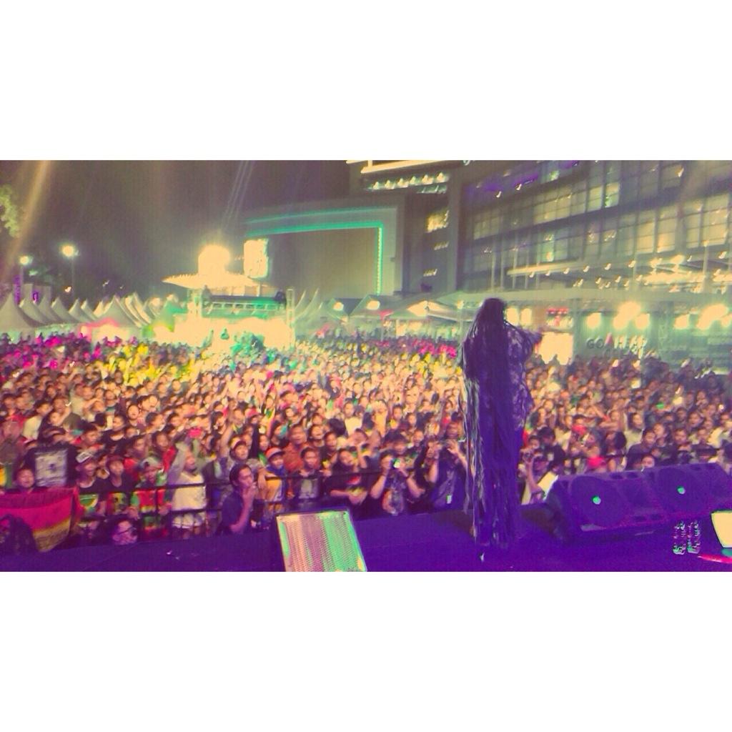 RT <a href="/RasMuhamadRI/">Satryo Ras Muhamad</a>: Thank u again Surabaya! Wikkid n Mad last night in <a href="/indiclothingxpo/">Indie Clothing Expo</a> #salam