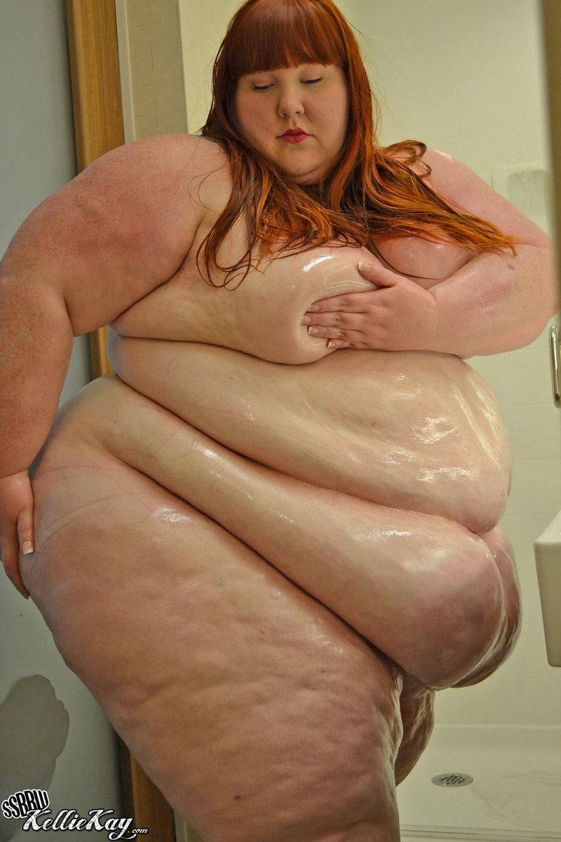 SSBBWKellieKay's tweet photo. So very fat. So very happy. So very hungry. http://t.co/y38VuHtMYd #ssbbw http://t.co/Qt5NKv6ntQ