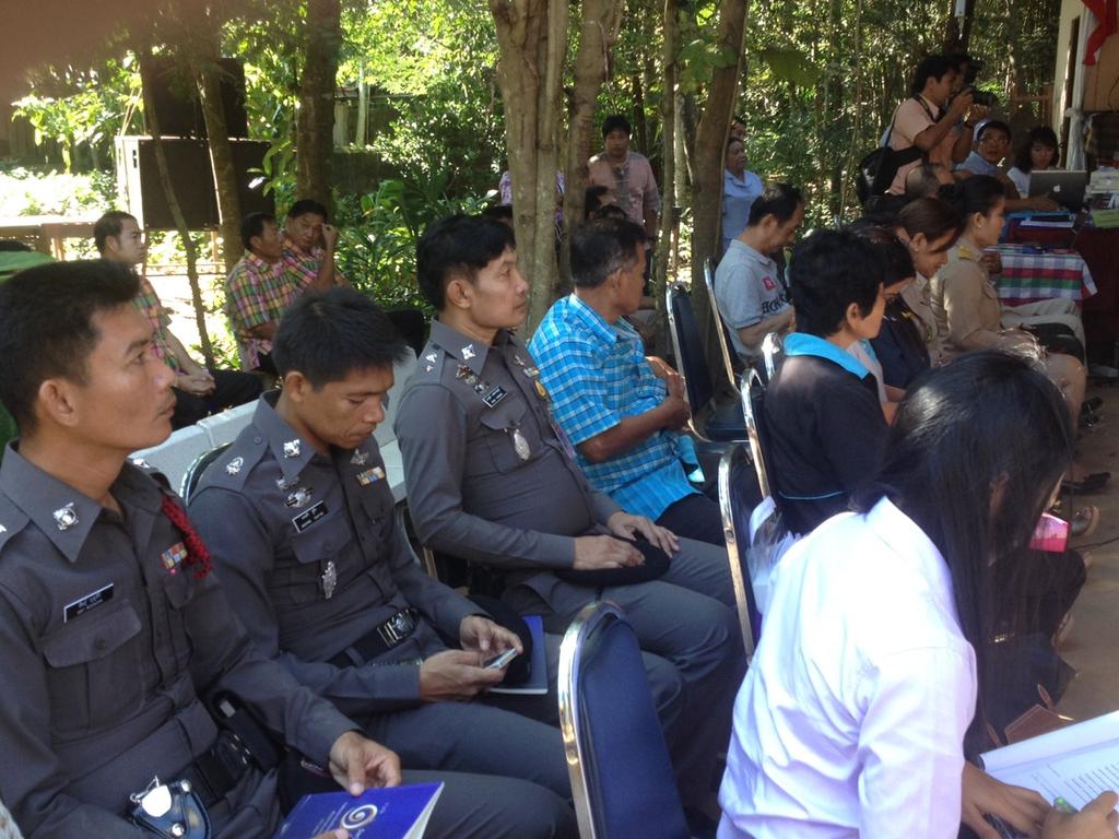 tuykeay's tweet photo. สภ.เขาสิงโต ภ.จว.สระแก้ว โดย สิงโต1,21,การบูรณาการระหว่างหน่วยงาน ชุมชน ณ บ.คลองอาราง ต.บ้านแก้ง อ.เมือง จ.สระแก้ว http://t.co/MH2xTpiGoH