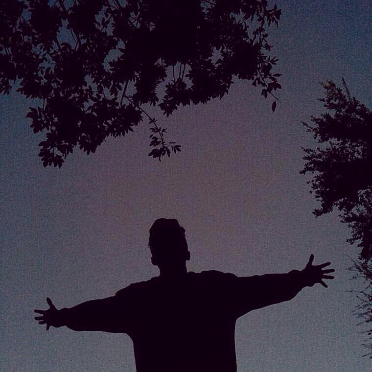 EloyGabriel_'s tweet photo. [ i am one with the trees ] http://t.co/gARv3q826V
