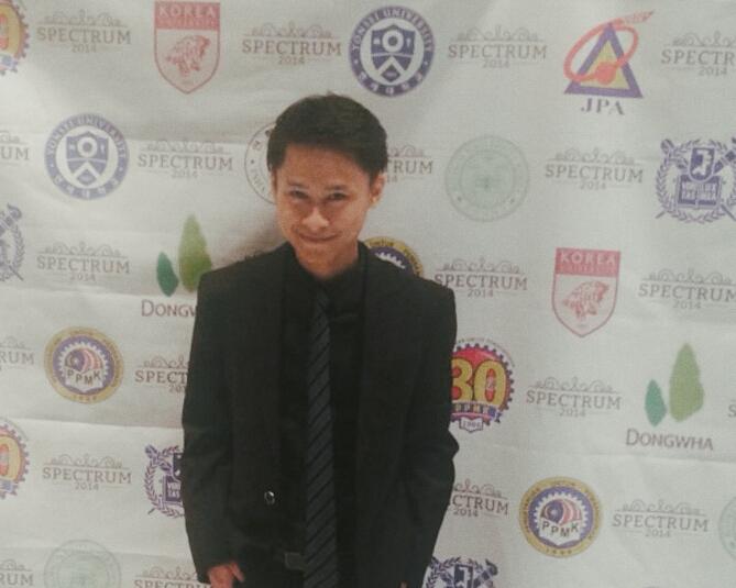 larphe's tweet photo. #belanja #MCM #raepface #spectrum14 http://t.co/TF8uaPiS9g