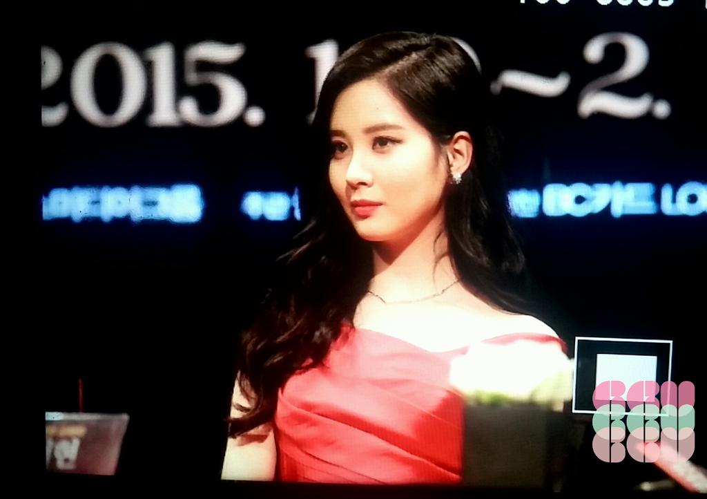 [OTHER][10-11-2014]SeoHyun tham dự buổi họp báo cho vở nhạc kịch mới của cô "Gone With The Wind" - Page 3 B2DsWYUCYAEXFS4