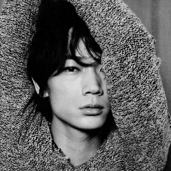 ayano_pic's tweet photo. 【君を見つめていると...】 

キュンときたらRT\(//∇//)\ 

#綾野剛 #好きな人RT https://t.co/WtkhN0qlCL