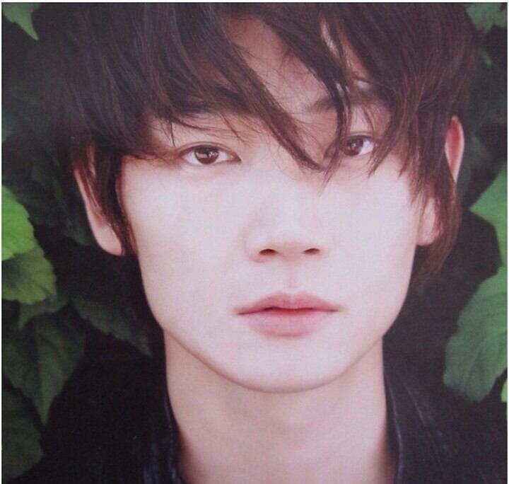 ayano_pic's tweet photo. 【君を見つめていると...】 

キュンときたらRT\(//∇//)\ 

#綾野剛 #好きな人RT https://t.co/RA3IWNsw3S