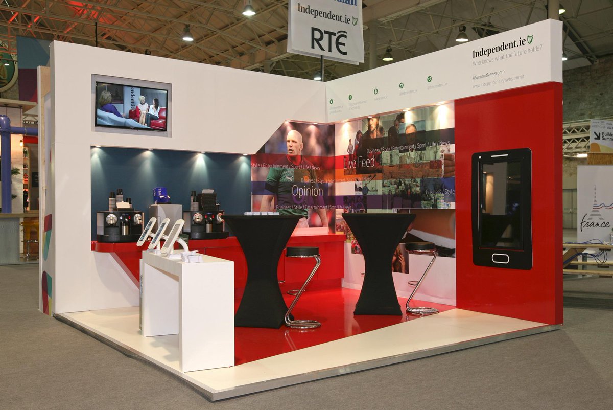 W Display tweet media