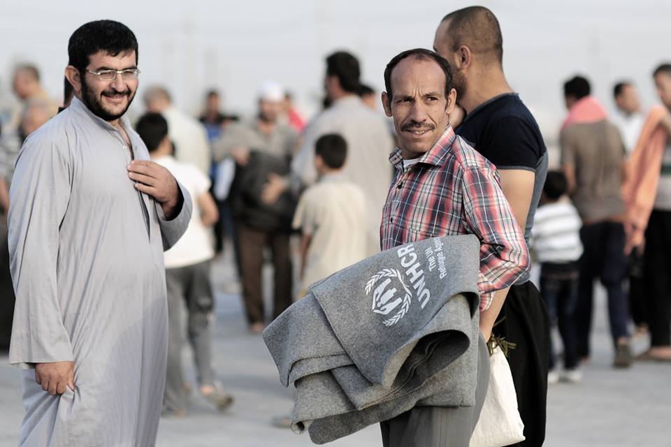 UN's tweet image. #Iraqcrisis: @UNIraq says 300,000 ppl urgently require winterisation kits incl blankets bit.ly/1ylubkk