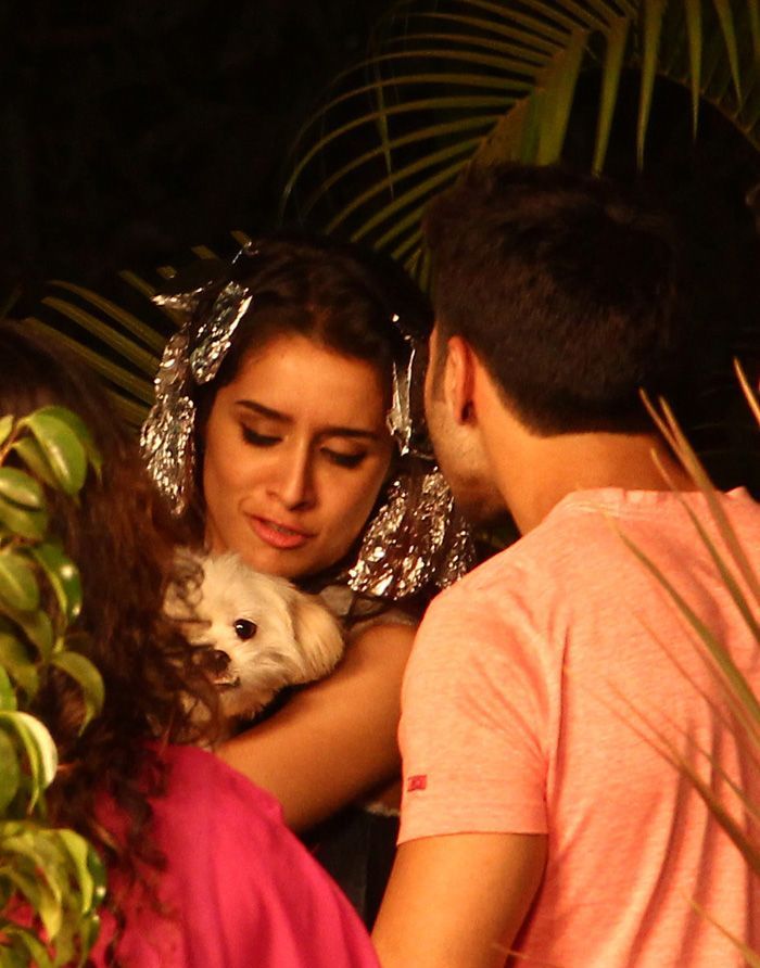 MusicIndiaTV's tweet photo. #Bollywood

Shraddha Kapoor and Varun Dhawan on the sets of #ABCD2
@ShraddhaKapoor @Varun_dvn 

#MusicIndia http://t.co/lC4Rrj2HsL