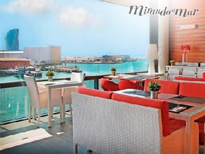 PlanWatcher_BCN's tweet photo. Degusta este increíble menú de lujo con vistas al mar por sólo 14€ http://t.co/vdeKqrR0mf http://t.co/0DjfvuTXwy