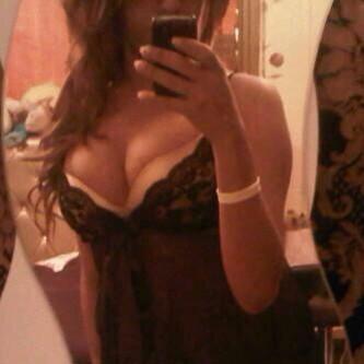 الي يبيني اليوم ريتويت للتغريده وتعال خاص ...