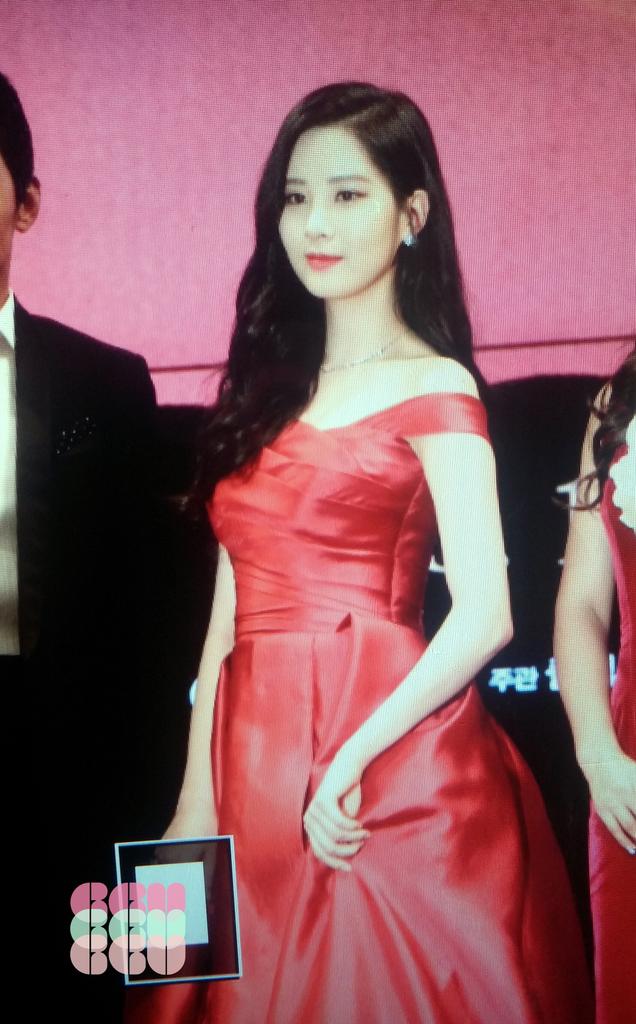 [OTHER][10-11-2014]SeoHyun tham dự buổi họp báo cho vở nhạc kịch mới của cô "Gone With The Wind" - Page 19 B2EAjPECUAAYKGO