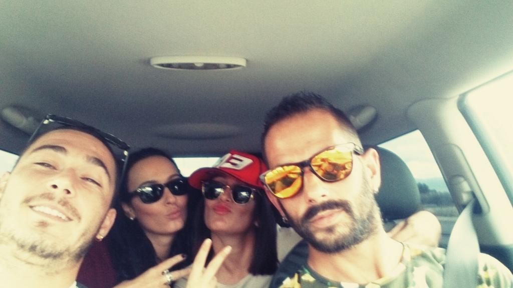 MadaRobles's tweet photo. Hasta el aňo k viene #cheste2014 #megustanlasmotos http://t.co/Pwvf9X515G