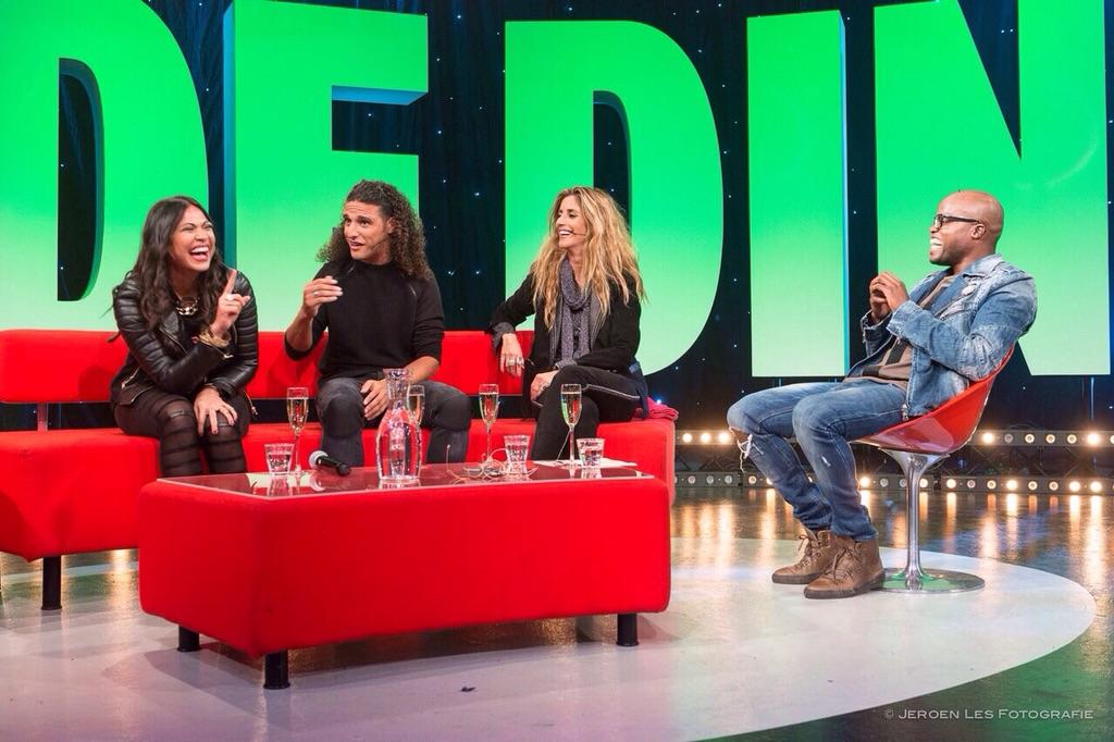 ladybeeofficial's tweet photo. Tonight #LadyBee #AliB #DanieBles bij De Dino Show (21:55 - NPO3) (Allemaal Kijken 😬💪) @JandinoAsporaat @DeDinoShow http://t.co/fPQuq2XddX