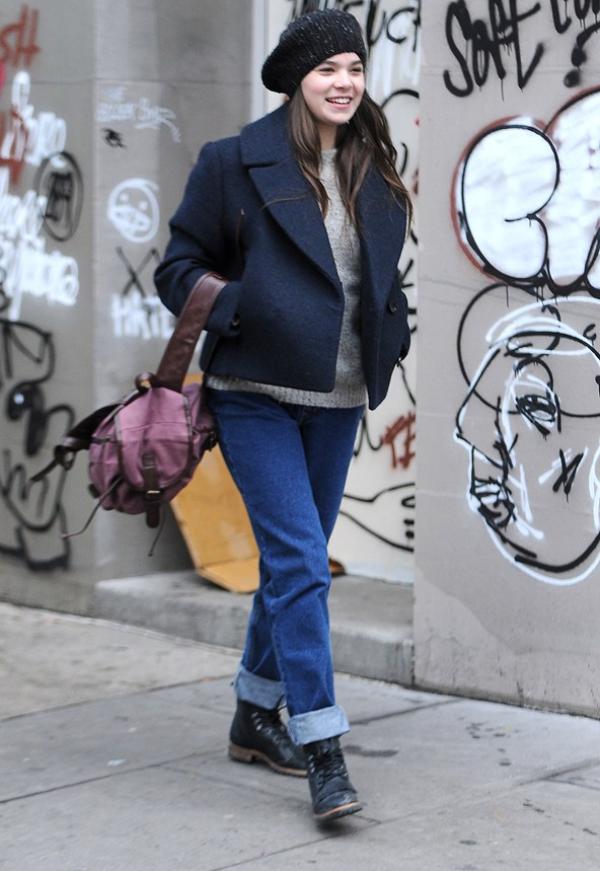 HaileeIsDaQueen's tweet photo. #mondaymotivation Ten Thousand Saints comes out next year.
So excited! Have a great day lovely #SteinNation ilysm💕 http://t.co/GeWX8LFucA