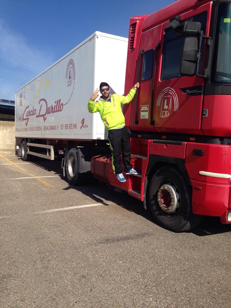 garciadurillo's tweet photo. ENHORABUENA GABI x tu aprobado de trailer. Ahora, en la próxima a rematar la faena. XFA RTRT. http://t.co/cHX46m6eCt
