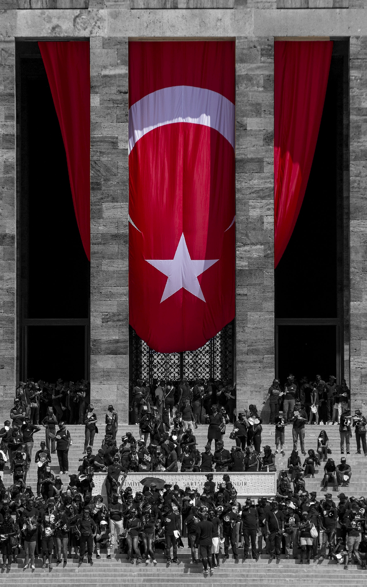 Bir ölüm, ancak bu kadar ölümsüz olabilirdi.. #10Kasım 
#SaygıylaÖzlemleAnıyoruzATAM #AtatürkDemek