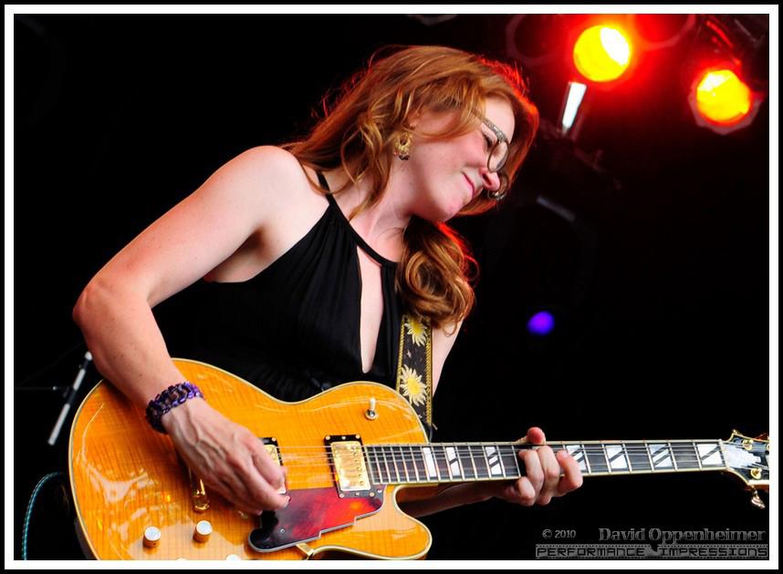 "I dont really know how to describe what I do other than American Roots."

Happy Birthday to Susan Tedeschi! 