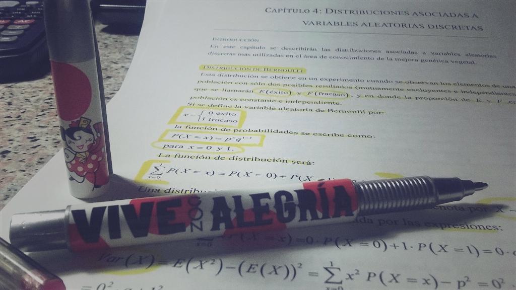 Lidi_Li_'s tweet photo. Bolis motivantes para una mañana de estudio #viveconalegria http://t.co/R88gEUA6fE