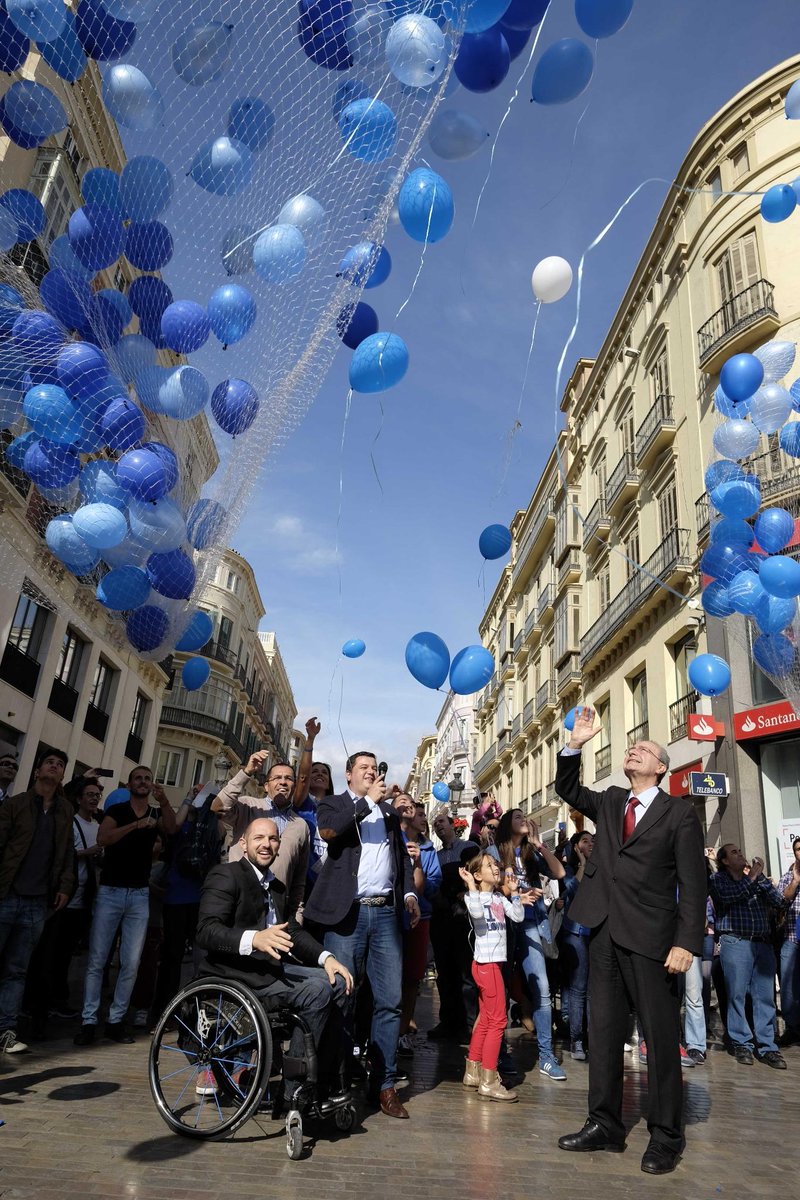 lifegenetic's tweet photo. #Málaga conmemoró el sábado el #DíaMundialDiabetes. Más actividades los próximos días http://t.co/YdlS3BKb9A #ADIMA http://t.co/Drgqo2IN9W