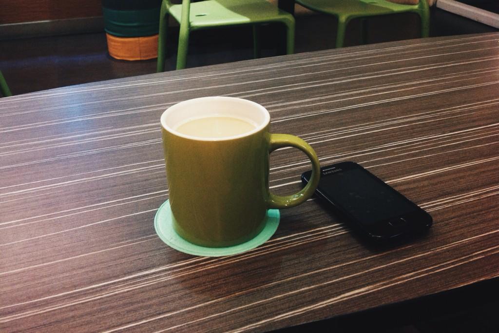 ohohdarell's tweet image. Exactly what I need. #GreenMilkTea