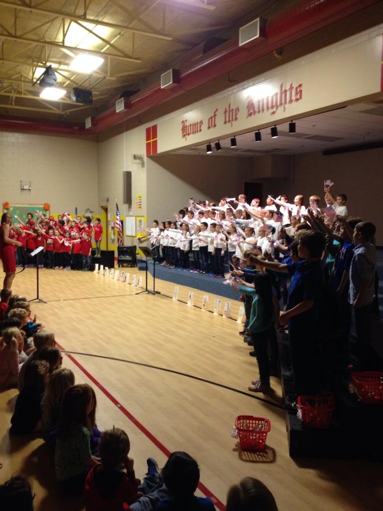 RetiredSupt_DK's tweet photo. Another assembly at Kehrs Mill. More students honoring Veterans in song. @KehrsMillPrin http://t.co/ODpKtuHN2c