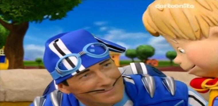 This man i like everything to me. I love him. Happy birthday magnus scheving. 