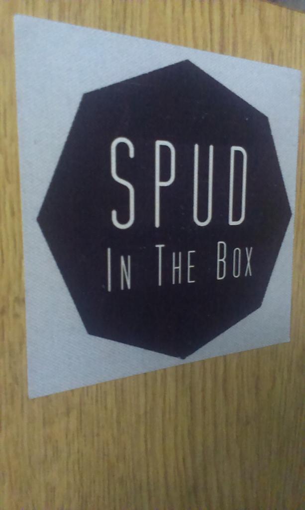 arukvr's tweet photo. I wish these guys never left. :/ pasting these everywhere. :P #spudinthebox @thejuicykiwi http://t.co/QO9PdEAFDb