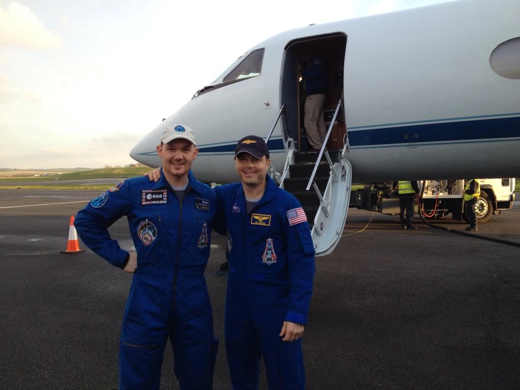 astro_reid's tweet photo. Saying goodbye to an amazing friend and crewmate. @astro_alex heads to #Germany, I'm westbound to the #USA http://t.co/lCahztYLRQ